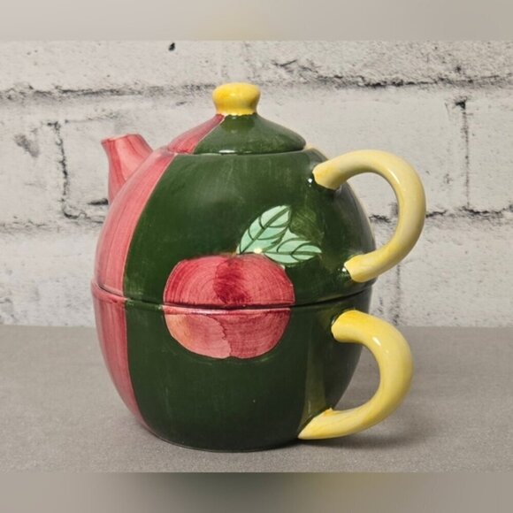 Country Inn Collection Strawberry Tea Set โ Ceramic Teapot, Sugar & Creamer 4pc - Picture 5 of 16